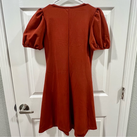 Libian Brick Puff-sleeve V-Neck Fit & Flare Dress - Picture 2 of 4